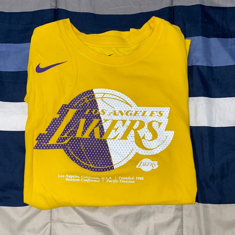 Nike Lakers T-shirt